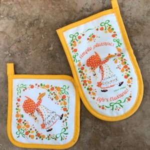Vintage Holly Hobbie Potholder Kitchen Set Cottage